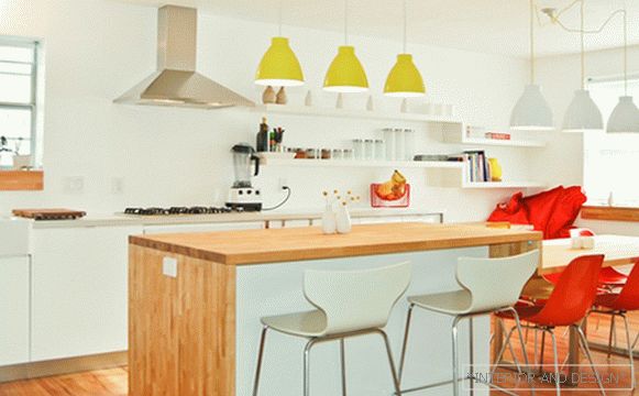 Kuchyňský nábytek z Ikea (dřevěný) - 2
