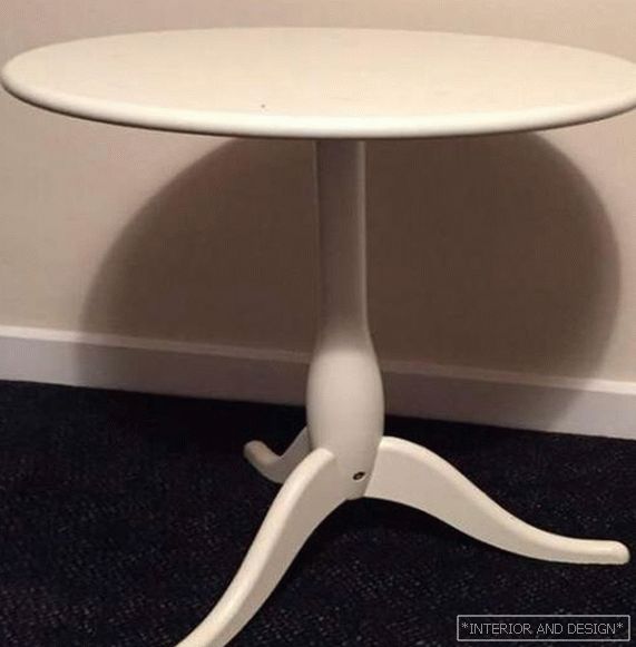 Boční stůl od Ikea 06